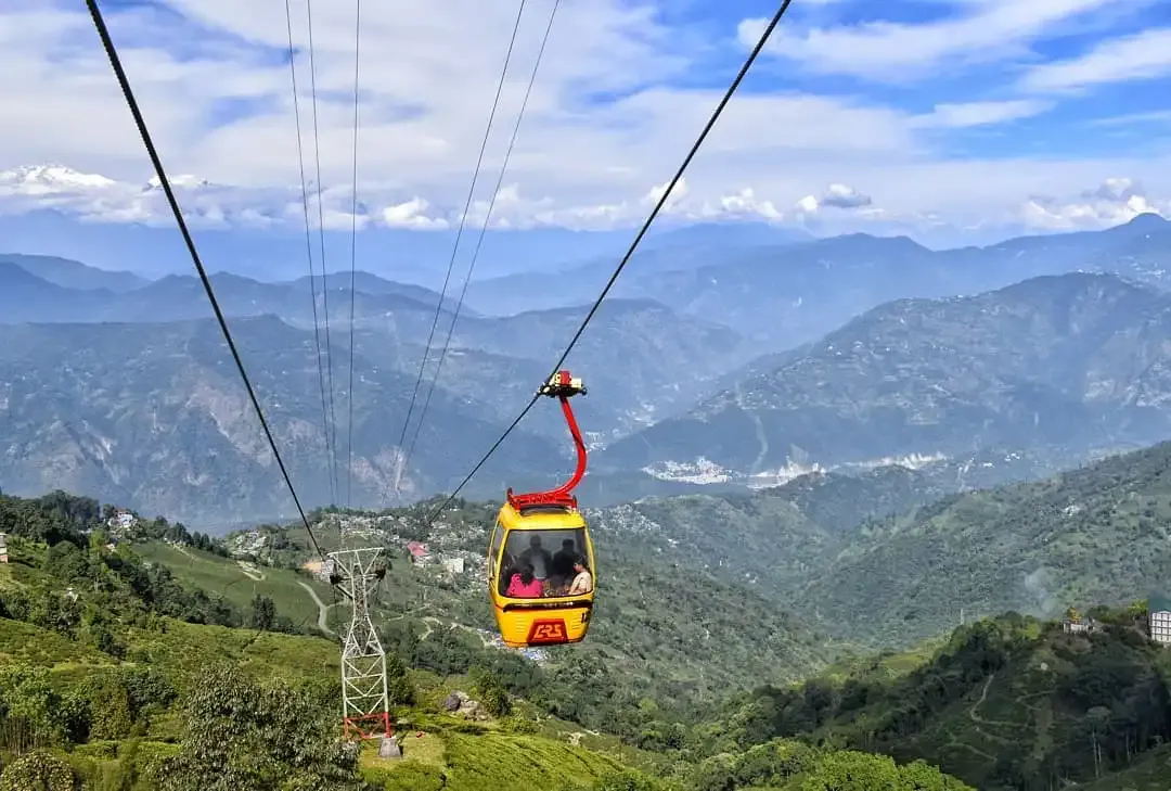 darjeeling ropeway cable car tea garden view