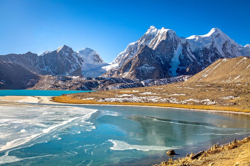 Sikkim and Darjeeling 9 Nights 10 Days Tour Package | Gangtok, Lachen, Lachung, Pelling & Darjeeling